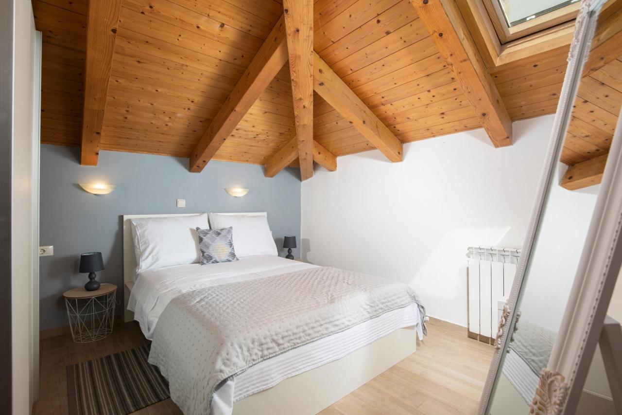 PUY History Apartment Villa Veruda מראה חיצוני תמונה
